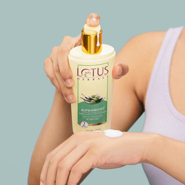  best face moisturizer for dry skin in India - The shopping friendly